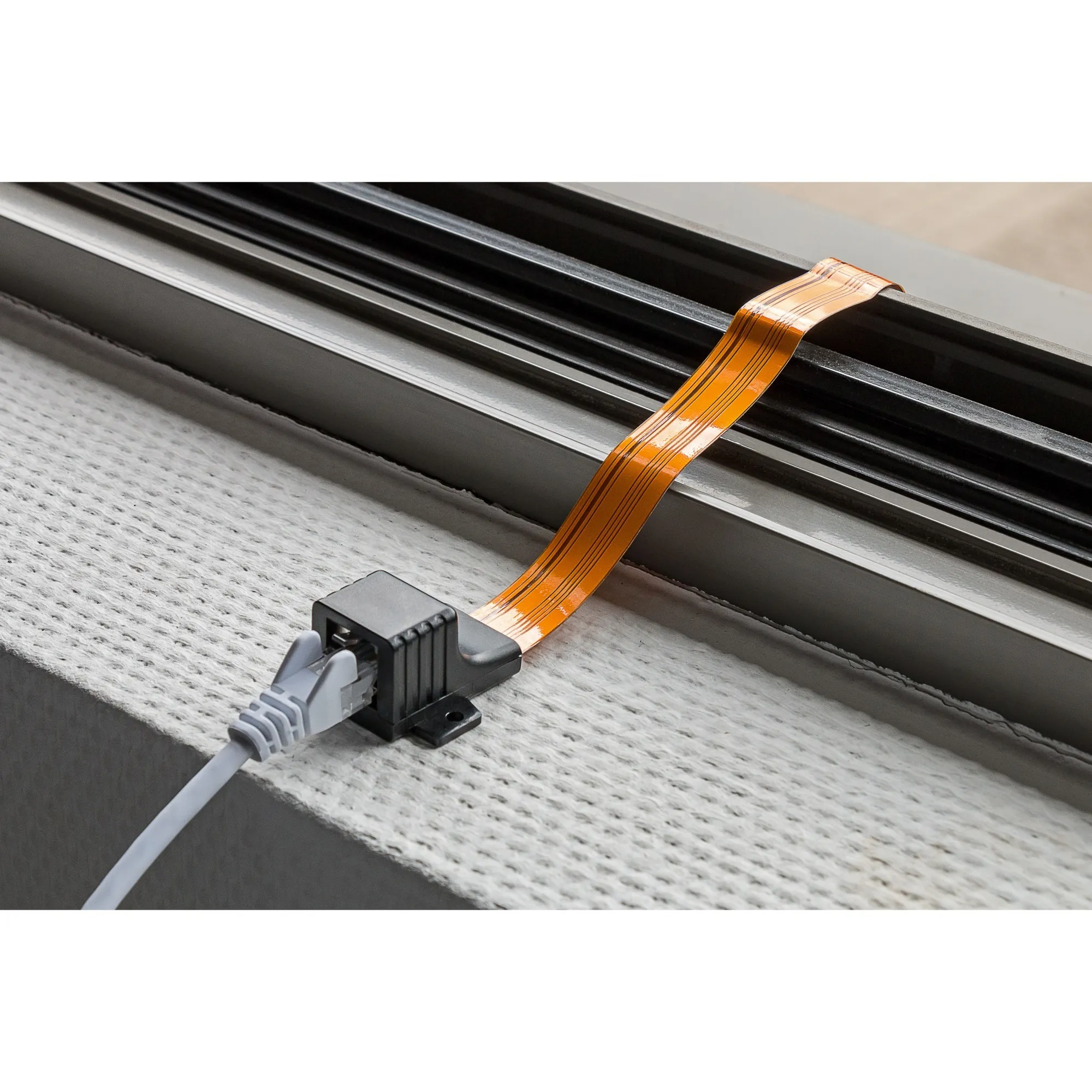 GOOBAY ULTRASLIM RJ45 KABEL (ZWART/KOPER, 0,3 METER)