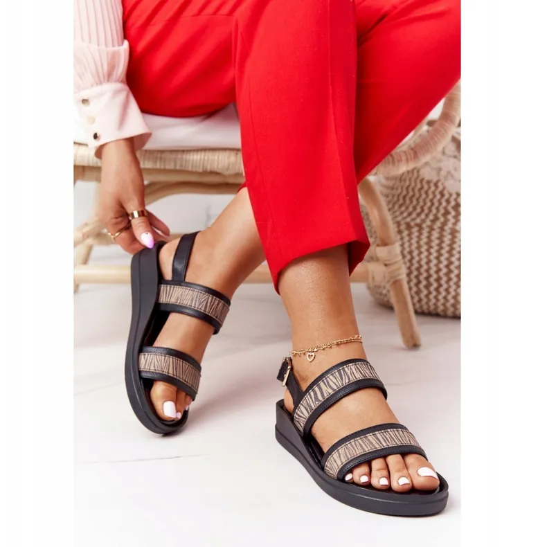 Leren sandalen met sleehak Laura Messi 2232 zwart beige