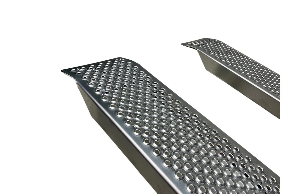 Set vaste oprijplaten aluminium 1000kg 2500 x 260mm bruikbare breedte 222mm MW Tools